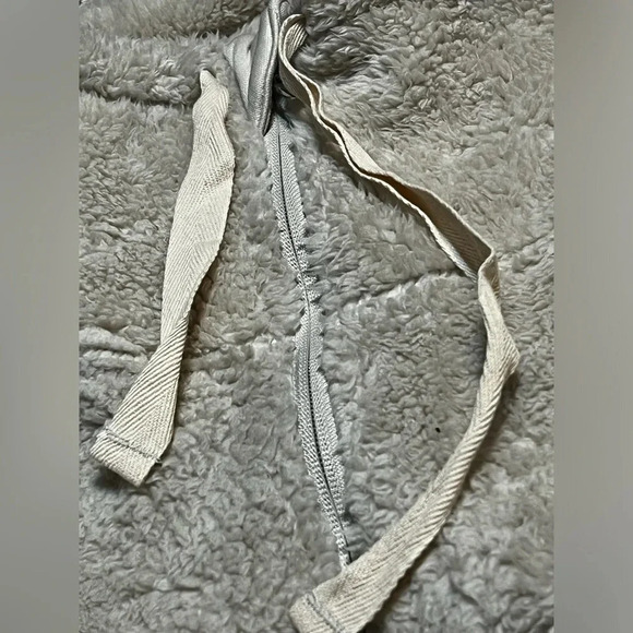 Spyder Women's Moonbeam Long Sleeve Full-Zip Bailey Sherpa Jacket - Picture 3 of 10